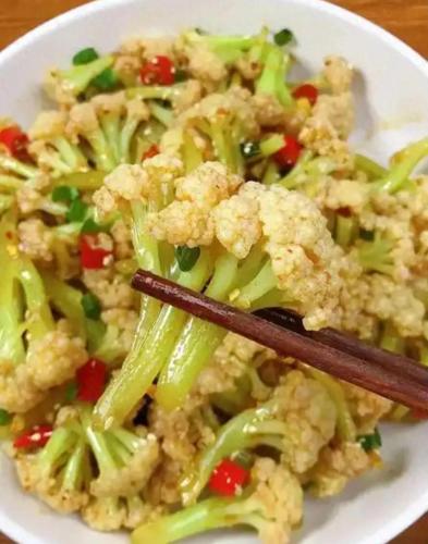 涼拌爽脆花椰菜